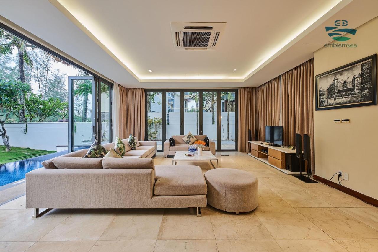 Emblem Sea 4 Bedroom Villas Дананг Екстер'єр фото