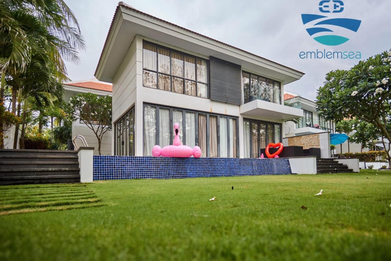 Emblem Sea 4 Bedroom Villas Дананг Екстер'єр фото