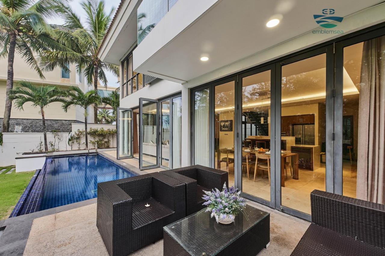 Emblem Sea 4 Bedroom Villas Дананг Екстер'єр фото